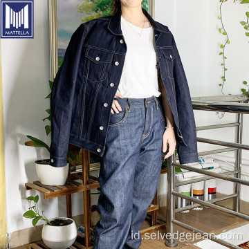 Jaket denim selvedge vintage mentah yang terlalu besar untuk wanita